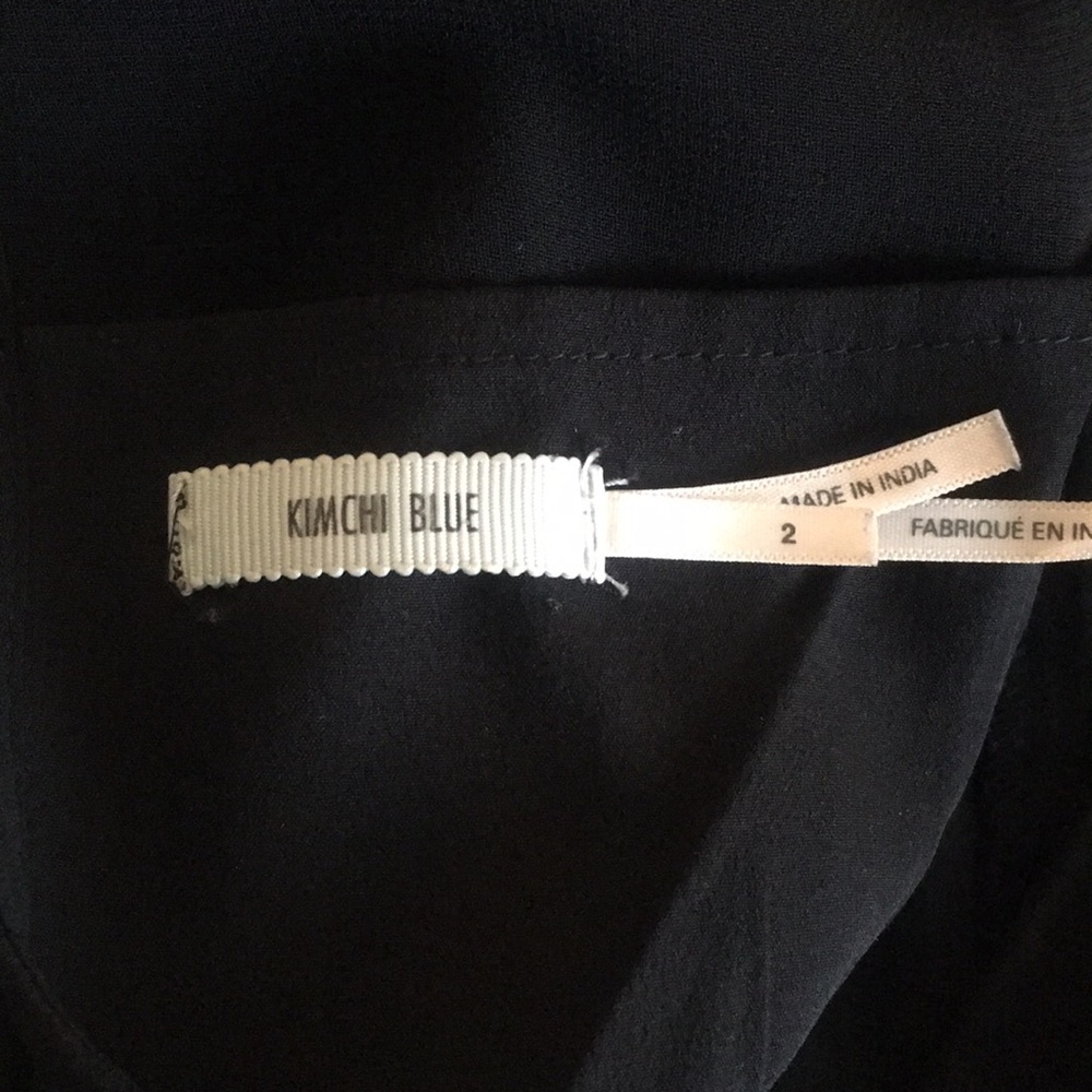 Kimchi Blue Emma Crepe Dress in black - Picture 6 of 6